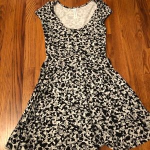 Juniors Aeropostale patterned dress